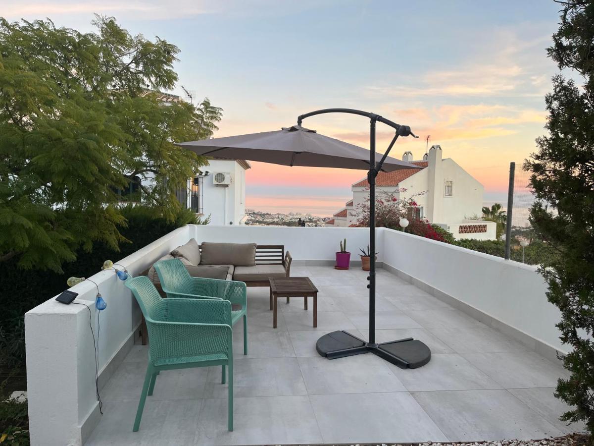 A Terrace With Sea View, 2 Bedrooms Apartment In Benalmádena Esterno foto