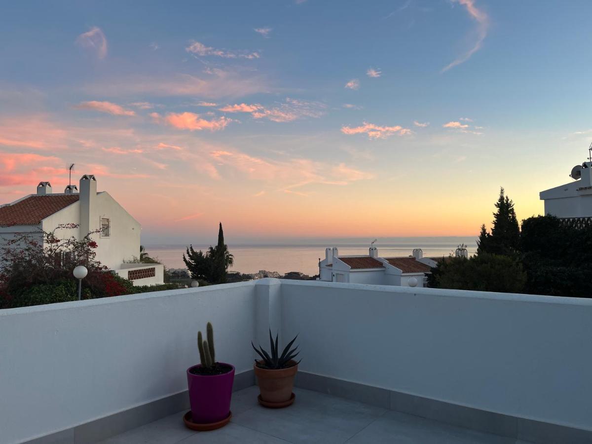 A Terrace With Sea View, 2 Bedrooms Apartment In Benalmádena Esterno foto