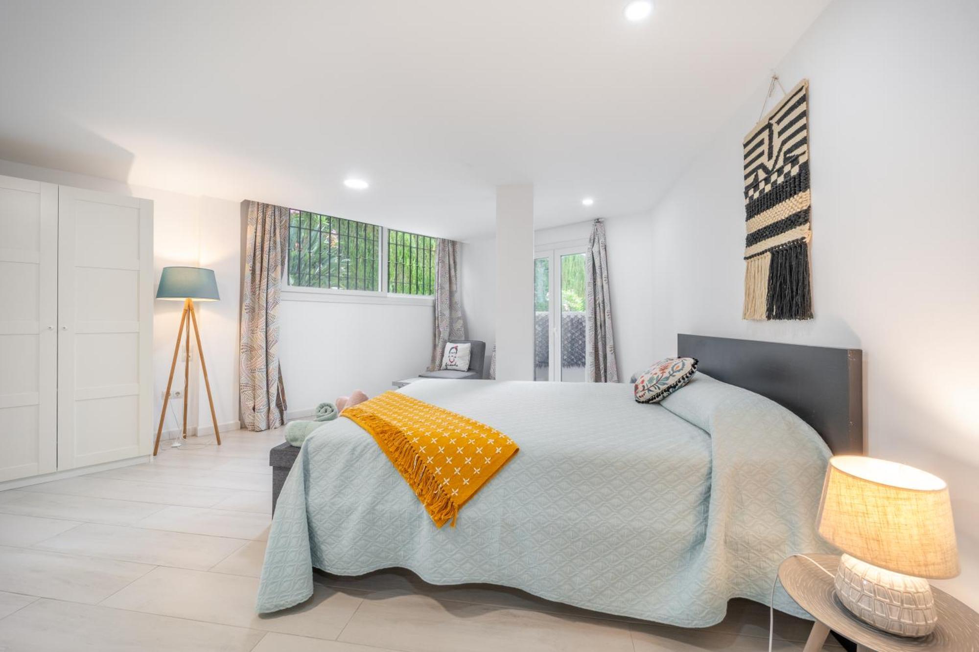 A Terrace With Sea View, 2 Bedrooms Apartment In Benalmádena Esterno foto